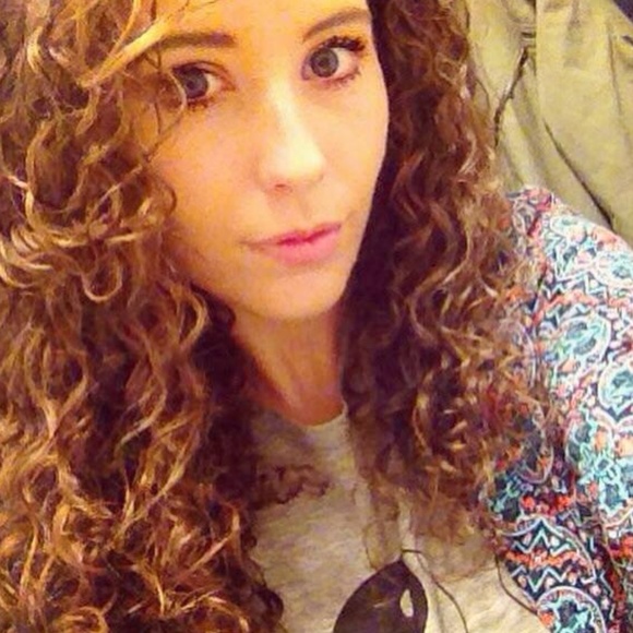 Welcome to my closet :) - Picture 1 of 2